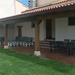 La Casa De Paco Cabrera Dom wakacyjny Narros de Cuellar