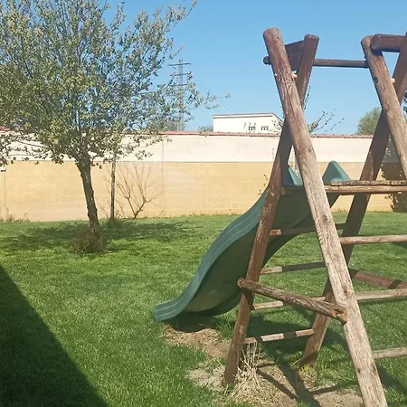 La Casa De Paco Cabrera Dom wakacyjny Narros de Cuellar