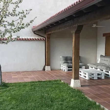 La Casa De Paco Cabrera Prázdninový dům Narros de Cuellar